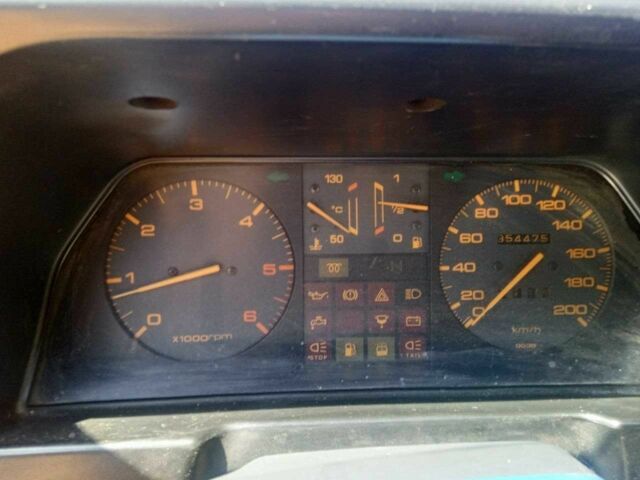 Синий Мазда 626, объемом двигателя 1.8 л и пробегом 354 тыс. км за 1000 $, фото 9 на Automoto.ua