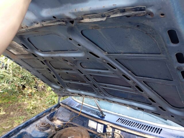 Синій Мазда 626, об'ємом двигуна 2 л та пробігом 200 тис. км за 700 $, фото 8 на Automoto.ua