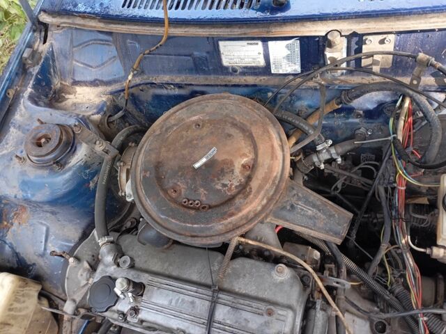 Синій Мазда 626, об'ємом двигуна 2 л та пробігом 200 тис. км за 700 $, фото 10 на Automoto.ua