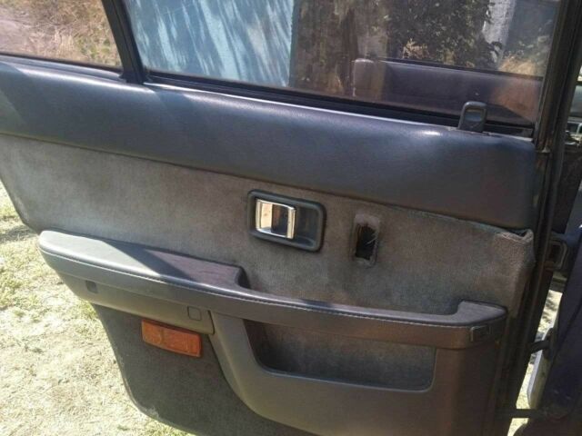 Синий Мазда 626, объемом двигателя 1.8 л и пробегом 354 тыс. км за 1000 $, фото 8 на Automoto.ua