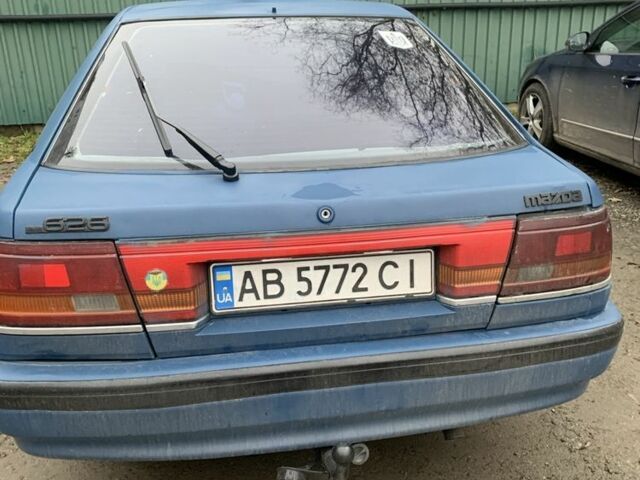 Синий Мазда 626, объемом двигателя 1.8 л и пробегом 500 тыс. км за 284 $, фото 2 на Automoto.ua