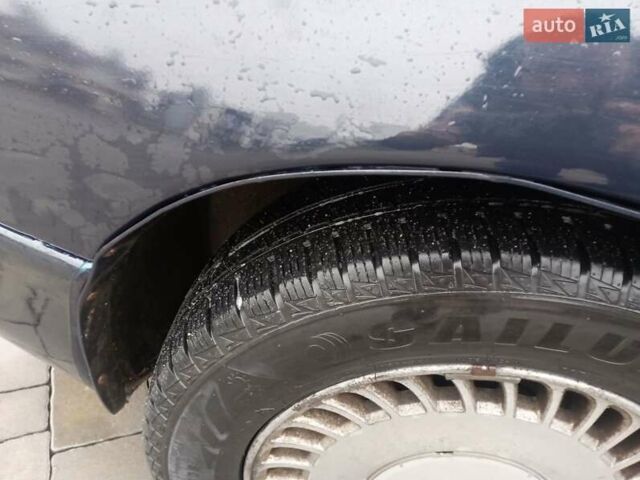 Синій Мазда 626, об'ємом двигуна 1.8 л та пробігом 295 тис. км за 1650 $, фото 7 на Automoto.ua