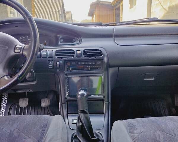 Синій Мазда 626, об'ємом двигуна 1.8 л та пробігом 270 тис. км за 2400 $, фото 17 на Automoto.ua