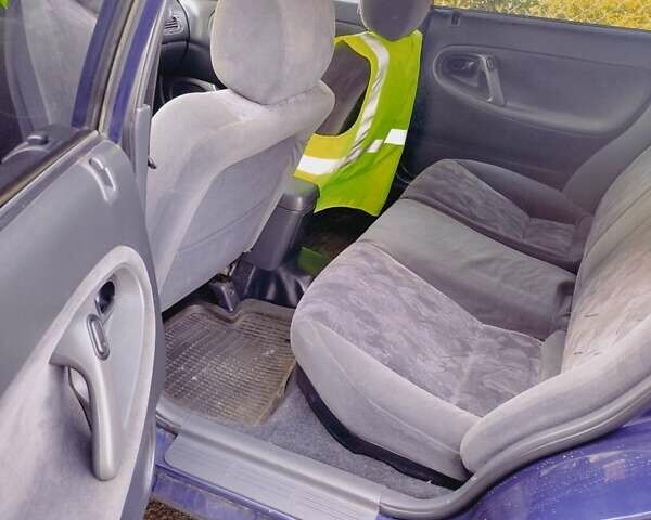 Синій Мазда 626, об'ємом двигуна 1.8 л та пробігом 270 тис. км за 2400 $, фото 18 на Automoto.ua