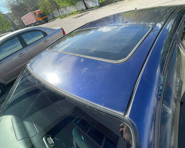 Синий Мазда 626, объемом двигателя 2.5 л и пробегом 341 тыс. км за 2800 $, фото 7 на Automoto.ua