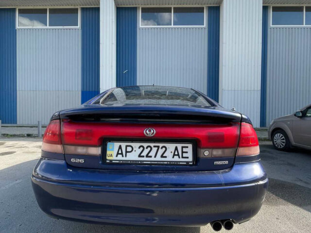Синій Мазда 626, об'ємом двигуна 2.5 л та пробігом 341 тис. км за 2800 $, фото 8 на Automoto.ua