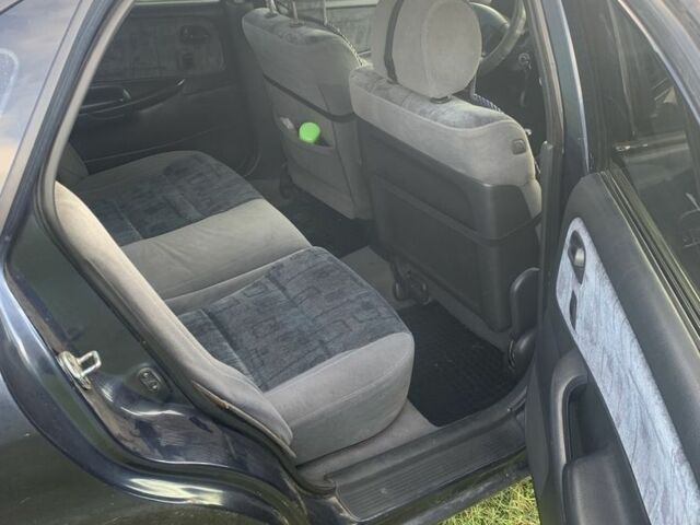 Синий Мазда 626, объемом двигателя 2 л и пробегом 3 тыс. км за 1900 $, фото 3 на Automoto.ua