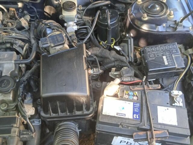 Синий Мазда 626, объемом двигателя 2 л и пробегом 251 тыс. км за 2500 $, фото 17 на Automoto.ua