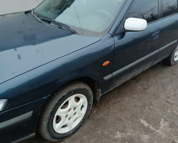 Синий Мазда 626, объемом двигателя 2 л и пробегом 280 тыс. км за 2000 $, фото 3 на Automoto.ua