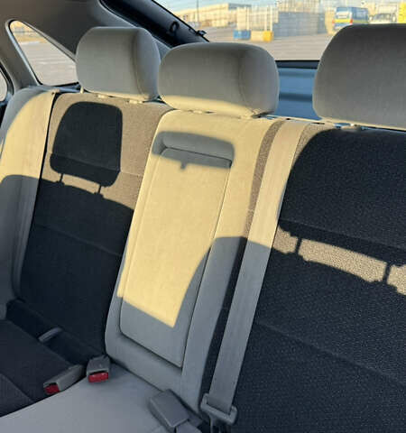 Синій Мазда 626, об'ємом двигуна 1.99 л та пробігом 231 тис. км за 3500 $, фото 24 на Automoto.ua