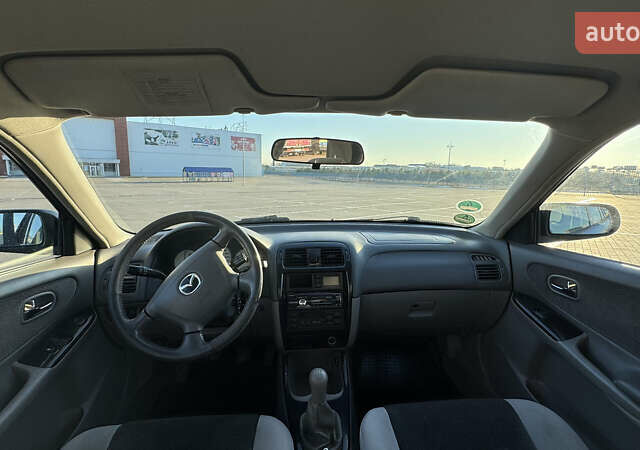 Синій Мазда 626, об'ємом двигуна 1.99 л та пробігом 231 тис. км за 3500 $, фото 35 на Automoto.ua