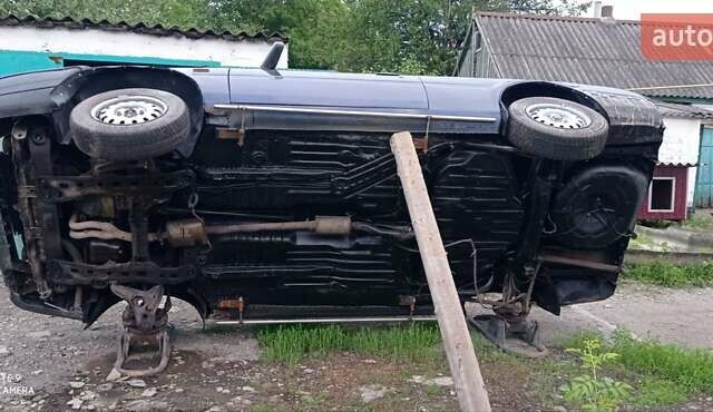 Синий Мазда 626, объемом двигателя 2 л и пробегом 370 тыс. км за 950 $, фото 10 на Automoto.ua