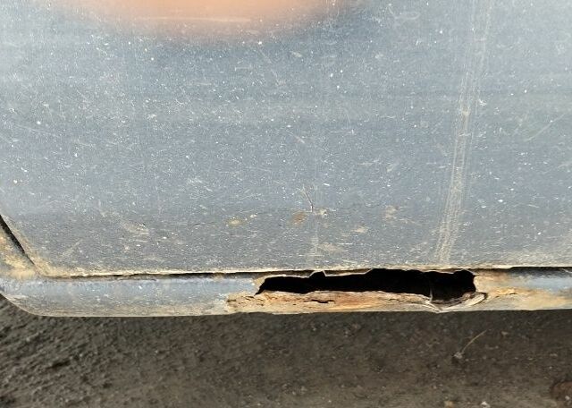 Синий Мазда 626, объемом двигателя 2 л и пробегом 450 тыс. км за 700 $, фото 6 на Automoto.ua