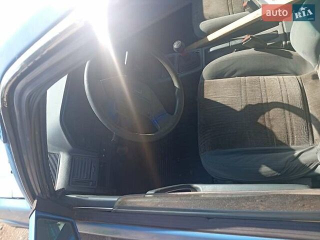 Синій Мазда 626, об'ємом двигуна 1.6 л та пробігом 65 тис. км за 600 $, фото 3 на Automoto.ua