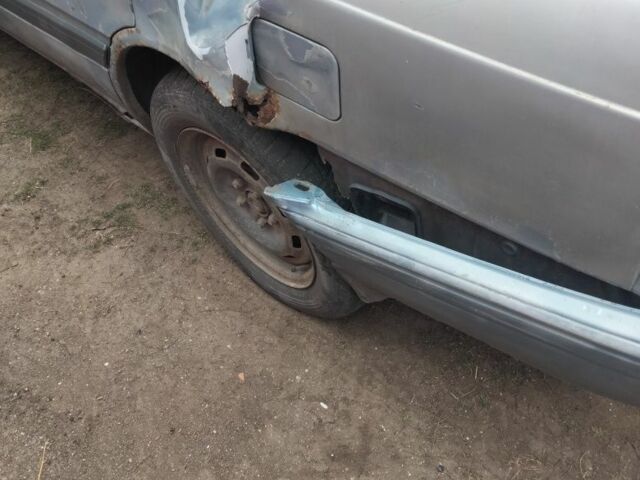 Синий Мазда 626, объемом двигателя 0 л и пробегом 400 тыс. км за 700 $, фото 4 на Automoto.ua