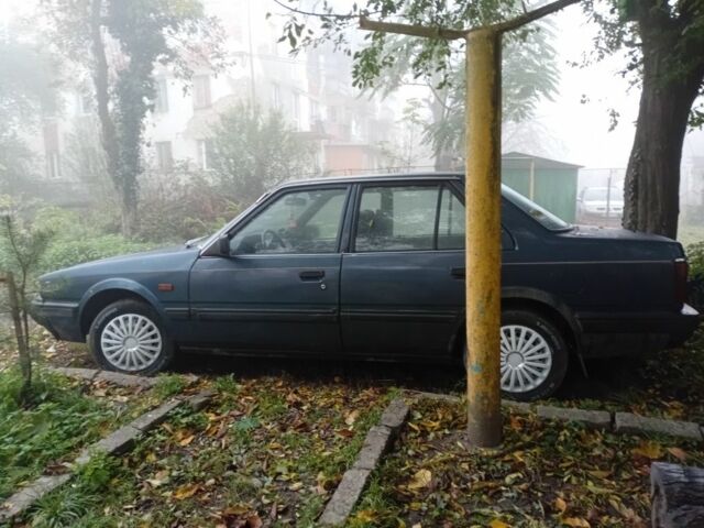 Синий Мазда 626, объемом двигателя 2 л и пробегом 280 тыс. км за 1500 $, фото 2 на Automoto.ua