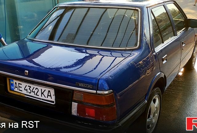 Синий Мазда 626, объемом двигателя 1.6 л и пробегом 780 тыс. км за 1500 $, фото 5 на Automoto.ua