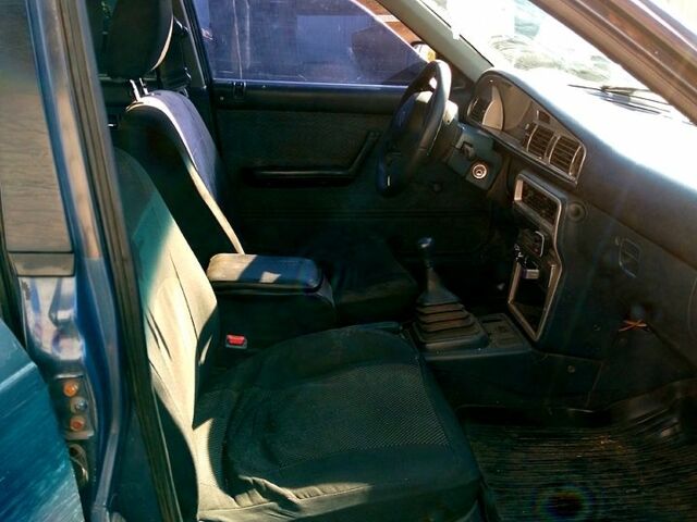 Синій Мазда 626, об'ємом двигуна 2 л та пробігом 0 тис. км за 1200 $, фото 2 на Automoto.ua