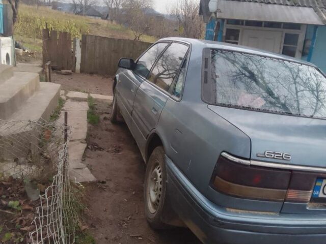 Синий Мазда 626, объемом двигателя 1.8 л и пробегом 1 тыс. км за 700 $, фото 4 на Automoto.ua