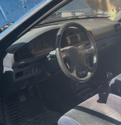 Синій Мазда 626, об'ємом двигуна 2 л та пробігом 100 тис. км за 460 $, фото 2 на Automoto.ua