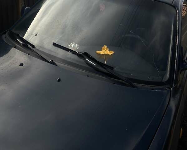 Синий Мазда 626, объемом двигателя 2 л и пробегом 514 тыс. км за 1950 $, фото 3 на Automoto.ua