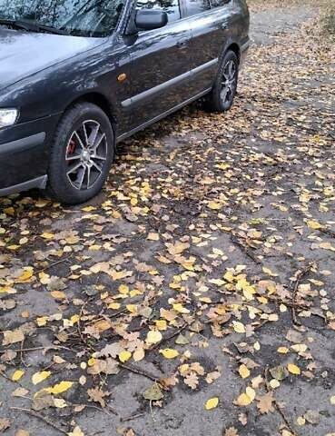 Синий Мазда 626, объемом двигателя 1.84 л и пробегом 300 тыс. км за 2700 $, фото 1 на Automoto.ua