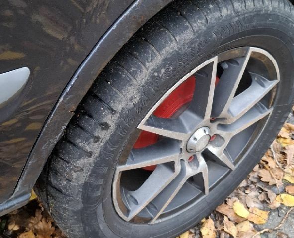 Синий Мазда 626, объемом двигателя 1.8 л и пробегом 1000 тыс. км за 2800 $, фото 2 на Automoto.ua