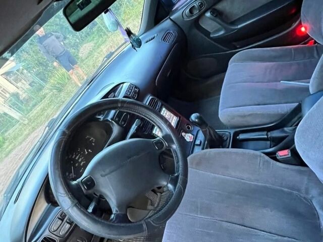 Синий Мазда 626, объемом двигателя 2 л и пробегом 100 тыс. км за 1500 $, фото 5 на Automoto.ua