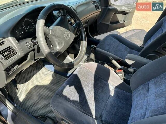 Синий Мазда 626, объемом двигателя 2 л и пробегом 260 тыс. км за 3000 $, фото 13 на Automoto.ua