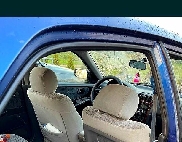 Синий Мазда 626, объемом двигателя 1.8 л и пробегом 350 тыс. км за 3200 $, фото 3 на Automoto.ua