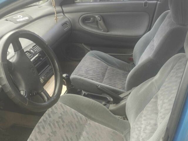 Синій Мазда 626, об'ємом двигуна 2.5 л та пробігом 200 тис. км за 1000 $, фото 5 на Automoto.ua