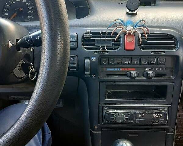 Синий Мазда 626, объемом двигателя 2 л и пробегом 400 тыс. км за 2100 $, фото 1 на Automoto.ua