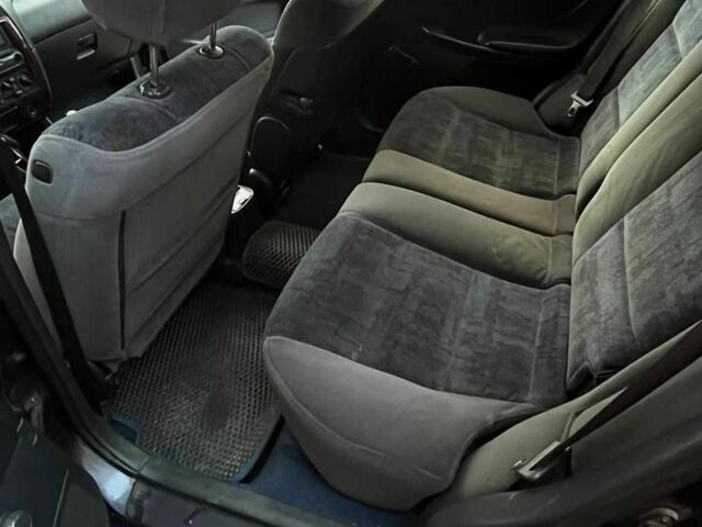 Синій Мазда 626, об'ємом двигуна 1.8 л та пробігом 320 тис. км за 3200 $, фото 6 на Automoto.ua