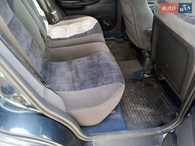 Синій Мазда 626, об'ємом двигуна 1.84 л та пробігом 342 тис. км за 2299 $, фото 10 на Automoto.ua