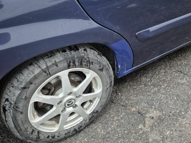 Синий Мазда 626, объемом двигателя 2 л и пробегом 245 тыс. км за 2500 $, фото 2 на Automoto.ua