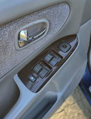 Синий Мазда 626, объемом двигателя 2 л и пробегом 290 тыс. км за 2900 $, фото 7 на Automoto.ua