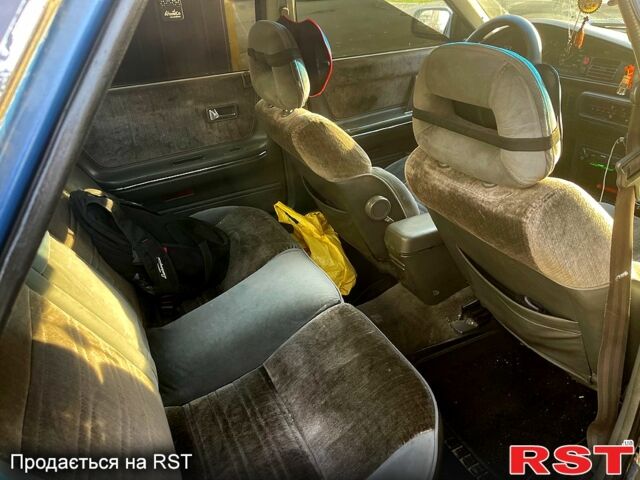 Синий Мазда 626, объемом двигателя 2 л и пробегом 0 тыс. км за 1000 $, фото 6 на Automoto.ua