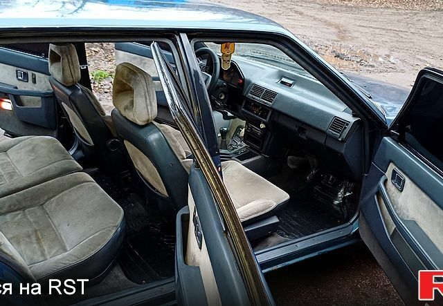 Синій Мазда 626, об'ємом двигуна 2 л та пробігом 348 тис. км за 2000 $, фото 9 на Automoto.ua