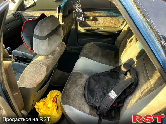 Синий Мазда 626, объемом двигателя 2 л и пробегом 0 тыс. км за 1000 $, фото 4 на Automoto.ua