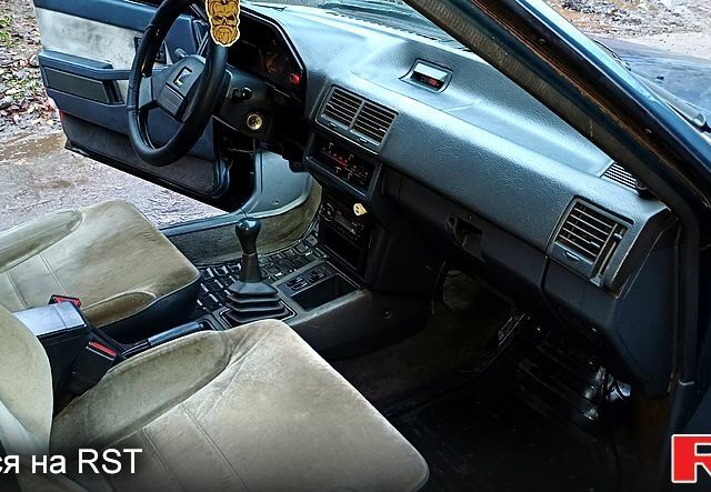 Синій Мазда 626, об'ємом двигуна 2 л та пробігом 348 тис. км за 2000 $, фото 5 на Automoto.ua