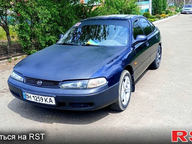 Синій Мазда 626, об'ємом двигуна 1.8 л та пробігом 200 тис. км за 1750 $, фото 1 на Automoto.ua