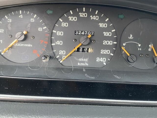 Синий Мазда 626, объемом двигателя 2 л и пробегом 325 тыс. км за 1790 $, фото 10 на Automoto.ua