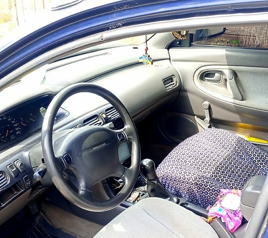 Синій Мазда 626, об'ємом двигуна 1.8 л та пробігом 200 тис. км за 1750 $, фото 8 на Automoto.ua