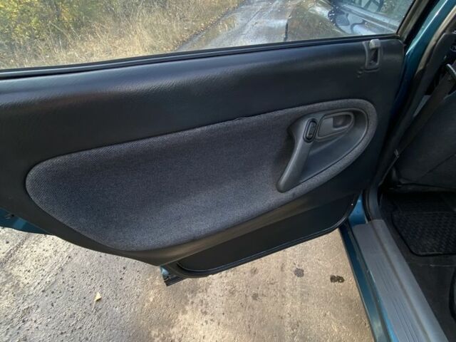 Синий Мазда 626, объемом двигателя 2 л и пробегом 325 тыс. км за 1790 $, фото 13 на Automoto.ua