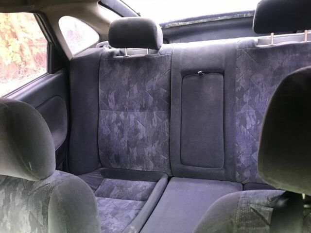 Синій Мазда 626, об'ємом двигуна 1.8 л та пробігом 214 тис. км за 599 $, фото 6 на Automoto.ua