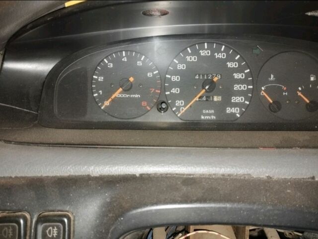 Зелений Мазда 626, об'ємом двигуна 2 л та пробігом 1 тис. км за 2341 $, фото 10 на Automoto.ua