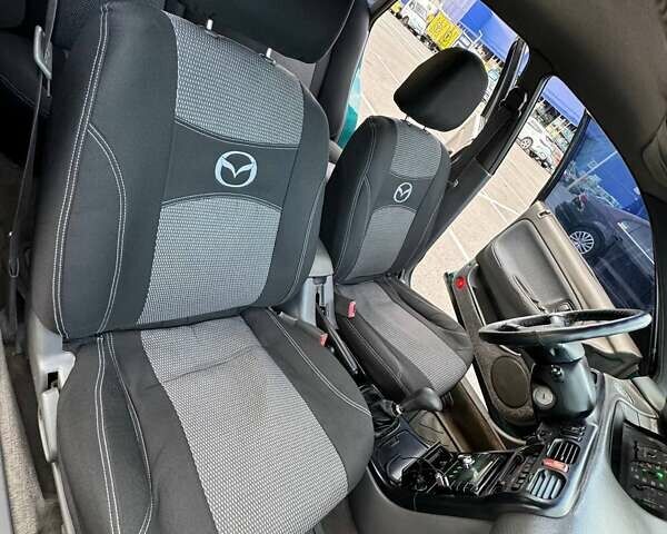 Зеленый Мазда 626, объемом двигателя 1.8 л и пробегом 482 тыс. км за 2000 $, фото 5 на Automoto.ua