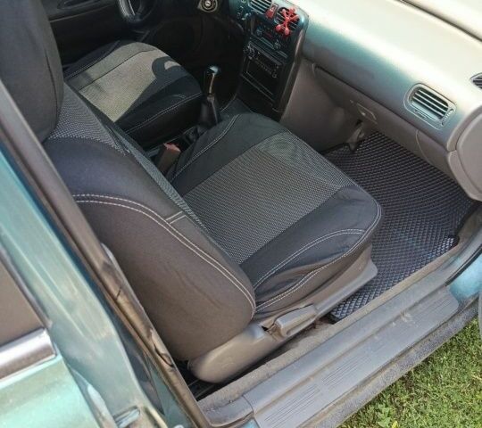 Зелений Мазда 626, об'ємом двигуна 2 л та пробігом 1 тис. км за 2341 $, фото 5 на Automoto.ua