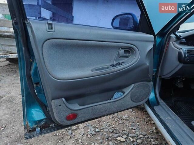 Зелений Мазда 626, об'ємом двигуна 2 л та пробігом 340 тис. км за 1650 $, фото 2 на Automoto.ua