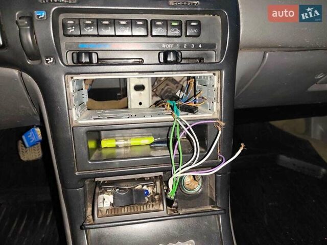 Зелений Мазда 626, об'ємом двигуна 2 л та пробігом 340 тис. км за 1650 $, фото 15 на Automoto.ua